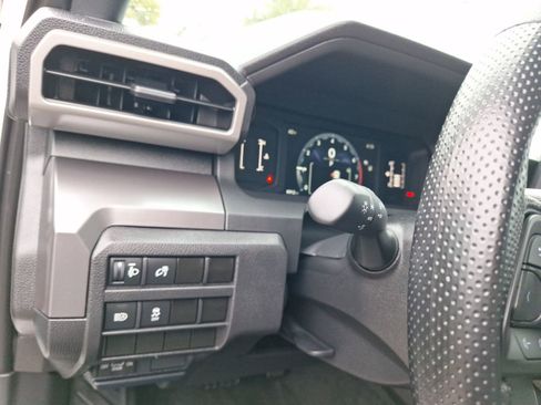 Used 2025 Toyota Tacoma SR5 image 19