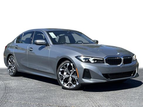 New 2026 BMW 330i Sedan w/ Premium Package image 2