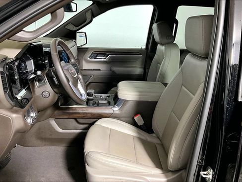 Used 2025 GMC Sierra 1500 SLT w/ SLT Premium Package RWD image 20