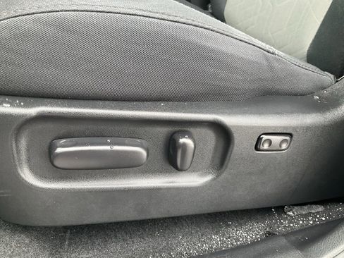 Used 2020 Toyota Tacoma TRD Off-Road image 16