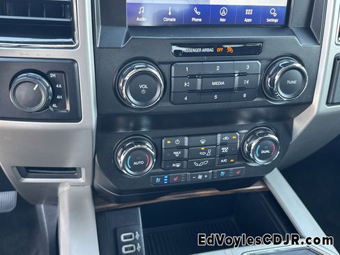 Used 2020 Ford F150 Lariat image 43