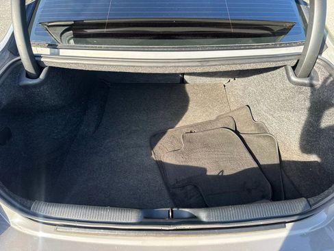 Used 2018 Dodge Charger R/T RWD image 22
