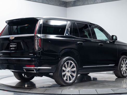 Used 2024 Cadillac Escalade Premium Luxury Platinum AWD/4WD image 15