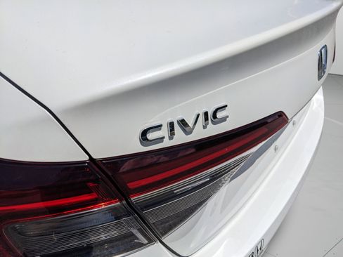 Used 2025 Honda Civic Sport image 36