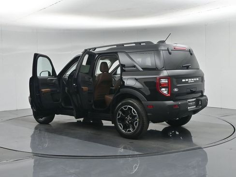 New 2026 Ford Bronco Sport Outer Banks w/ Outer Banks Tech Package+ AWD/4WD image 34