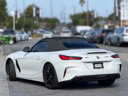 Used 2022 BMW Z4 sDrive30i w/ Dynamic Handling Package RWD image 2