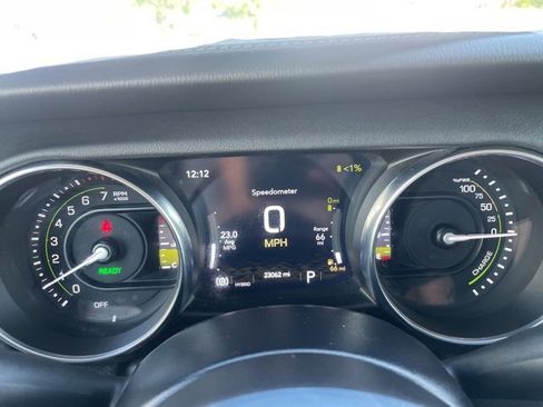 Used 2022 Jeep Wrangler Unlimited Sahara w/ Cold Weather Group image 23