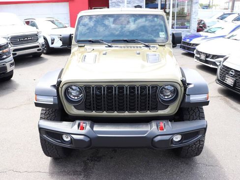 Used 2026 Jeep Gladiator Rubicon AWD/4WD image 9