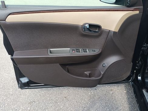 Used 2009 Chevrolet Malibu LTZ w/ HFV6 Engine Package image 11