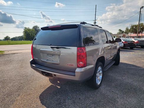 Used 2007 GMC Yukon SLT w/ SLT Preferred Equipment Group AWD/4WD image 4