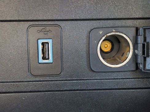 Used 2019 Ford Escape S image 31