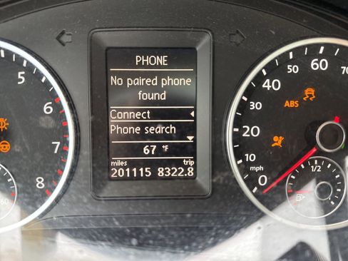 Used 2012 Volkswagen Tiguan S image 13