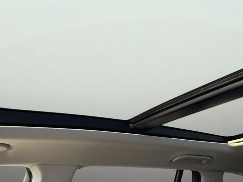 Certified 2026 Mercedes-Benz GLS 450 4MATIC image 18