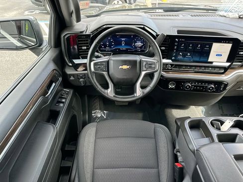 Used 2024 Chevrolet Silverado 1500 LT image 22