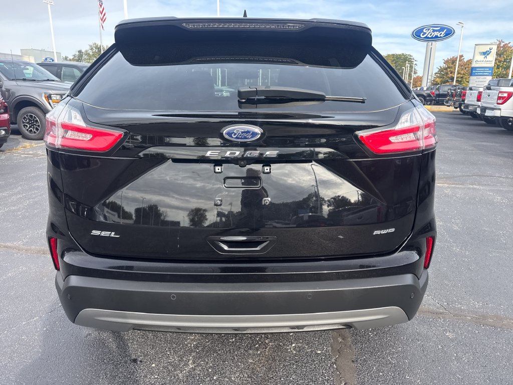 Used 2024 Ford Edge SEL w/ Convenience Package AWD/4WD image 8