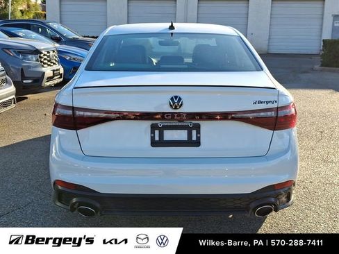 Used 2025 Volkswagen Jetta GLI Autobahn image 6