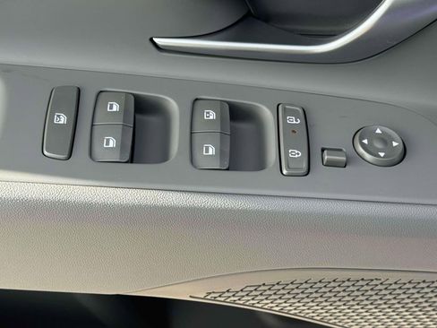 New 2026 Hyundai Elantra Sport image 15