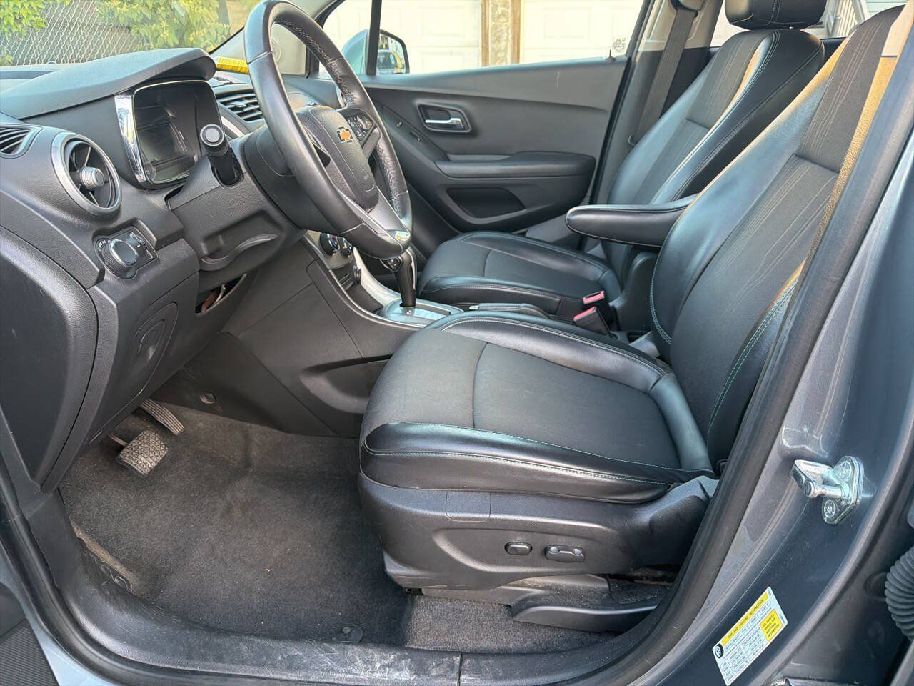 Used 2015 Chevrolet Trax LT w/ LT Plus Package AWD/4WD image 21