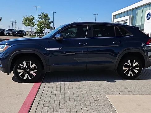 Certified 2021 Volkswagen Atlas Cross Sport SE AWD/4WD image 5