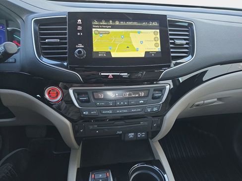 Certified 2019 Honda Pilot Touring image 22