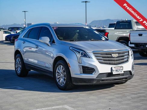 Used 2019 Cadillac XT5 FWD image 3