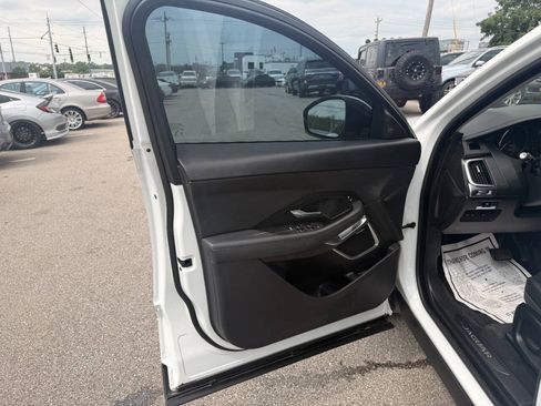Used 2018 Jaguar E-PACE S AWD/4WD image 14