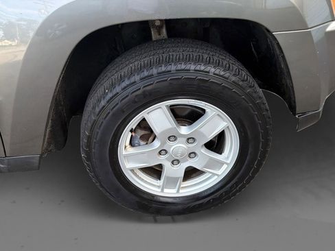 Used 2007 Jeep Grand Cherokee Laredo AWD/4WD image 25