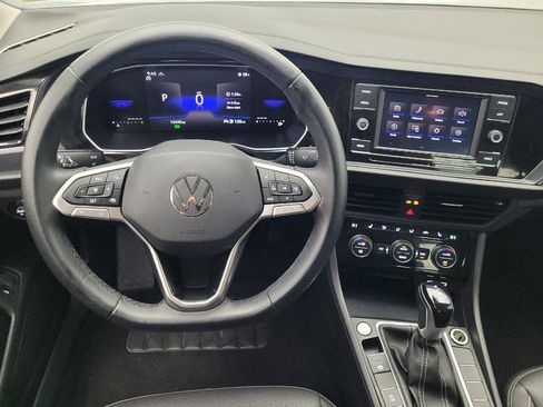 Used 2024 Volkswagen Jetta SE FWD image 22
