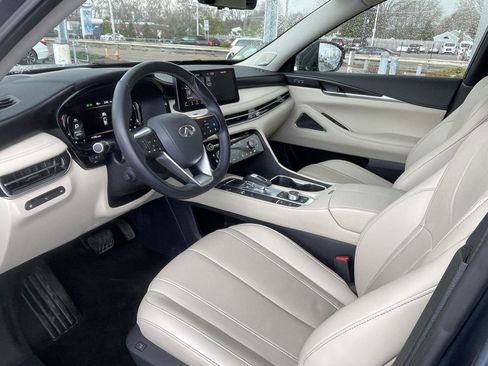 Used 2025 INFINITI QX60 Sensory w/ Vision Package image 8