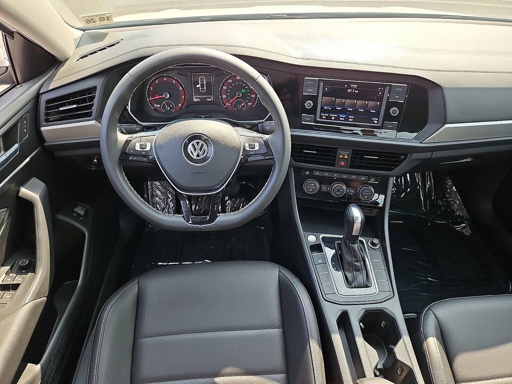Used 2021 Volkswagen Jetta SE FWD image 11