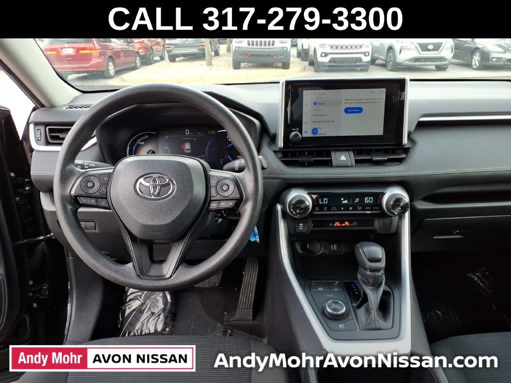 Used 2025 Toyota RAV4 LE AWD/4WD image 37