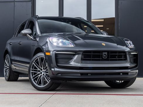 New 2026 Porsche Macan Turbo image 6
