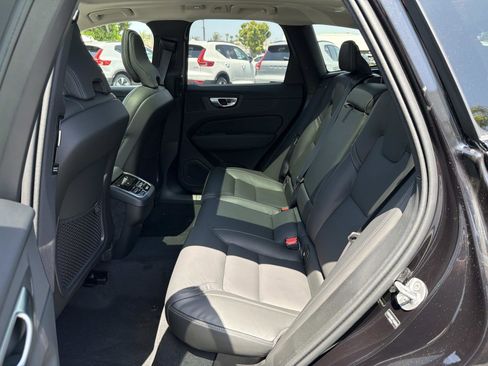 New 2026 Volvo XC60 B5 Ultra w/ Climate Package AWD/4WD image 17