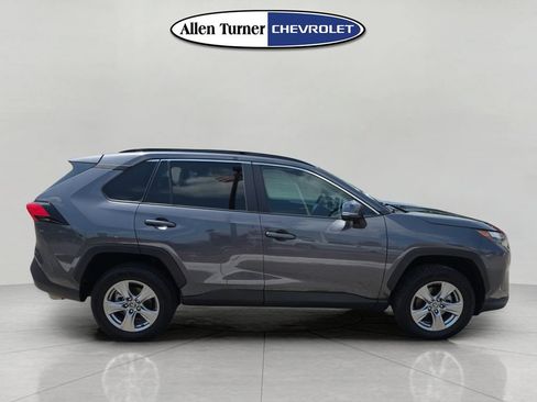 Used 2024 Toyota RAV4 XLE FWD image 3