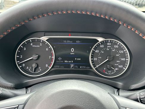 Certified 2025 Nissan Sentra SR w/ SR Premium Package FWD image 25