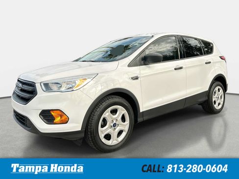 Used 2017 Ford Escape S FWD image 1