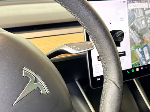 Used 2019 Tesla Model 3 Long Range image 18