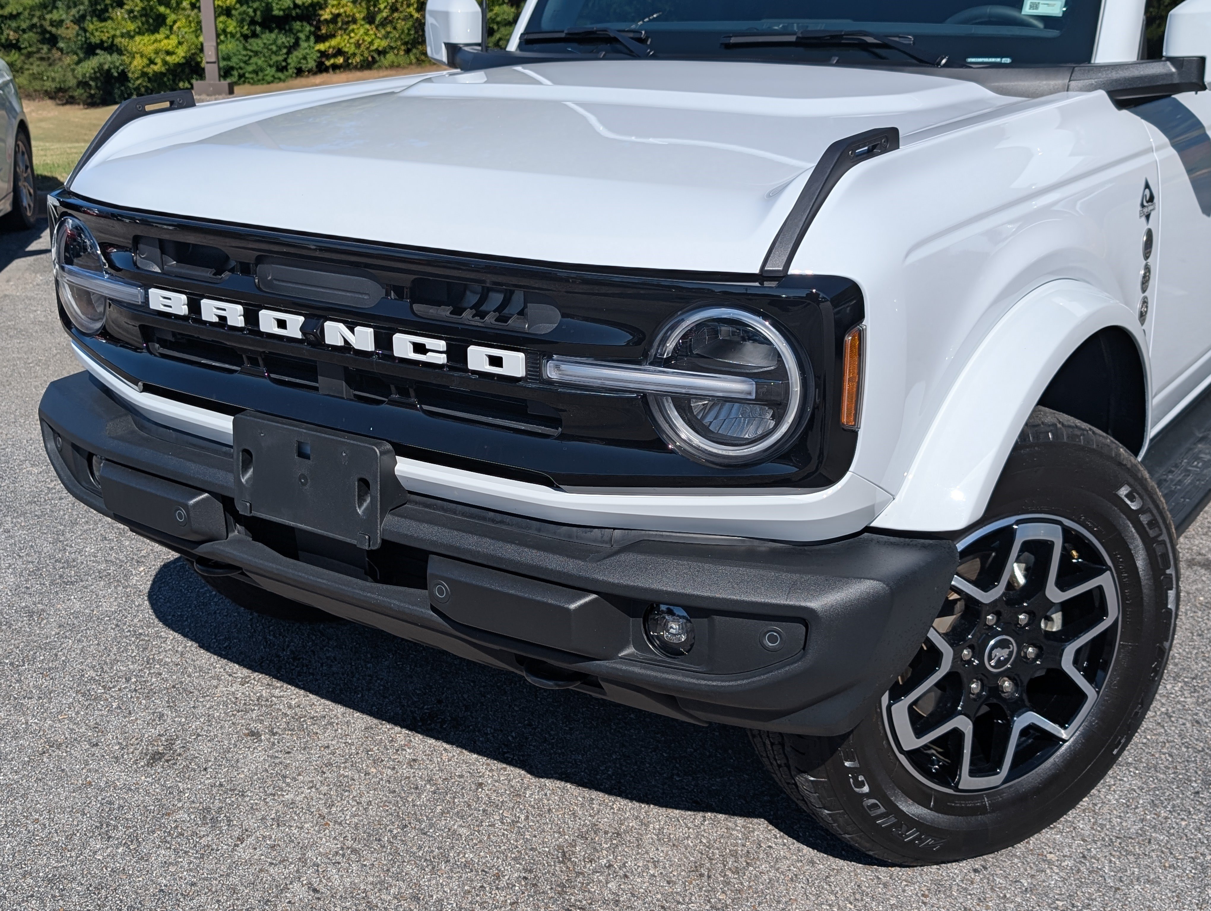 Used 2025 Ford Bronco Outer Banks AWD/4WD image 13