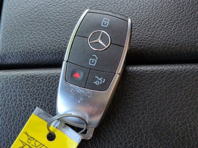 Used 2025 Mercedes-Benz GLS 450 4MATIC image 29