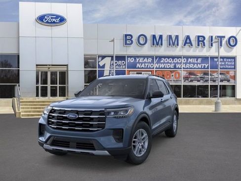 New 2026 Ford Explorer Active AWD/4WD image 2