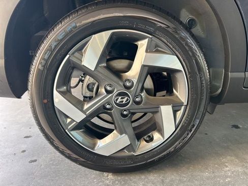 New 2026 Hyundai Venue SEL FWD image 36