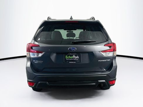 Used 2022 Subaru Forester Premium AWD/4WD image 7