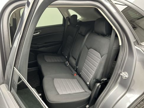 Certified 2024 Ford Edge SE w/ Cargo Accessory Package image 10