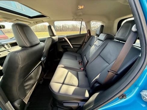 Used 2017 Toyota RAV4 Limited image 14