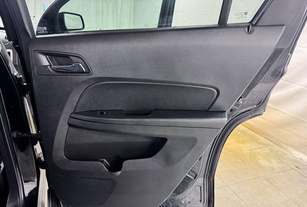 Used 2016 GMC Terrain SLE AWD/4WD image 16