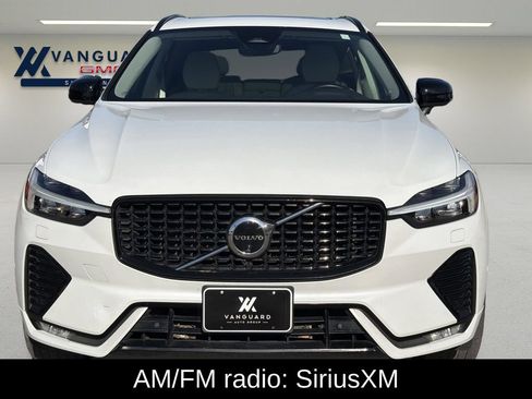 Used 2024 Volvo XC60 B5 Plus AWD/4WD image 3