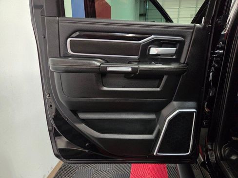Used 2019 RAM 2500 Laramie w/ Black Appearance Package AWD/4WD image 33