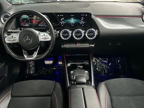 Certified 2022 Mercedes-Benz GLA 250 image 3