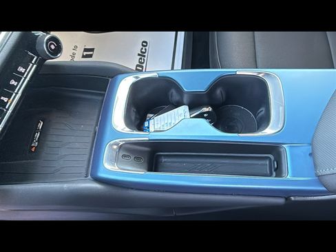 New 2025 Chevrolet Equinox EV LT image 21