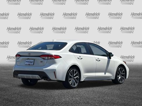 Used 2020 Toyota Corolla SE w/ SE Premium Package FWD image 5